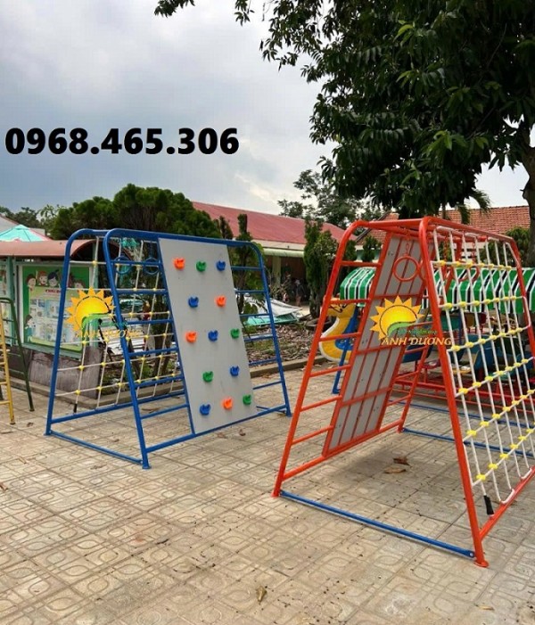 Thang leo trẻ em bằng sắt, thang leo vận động mầm non