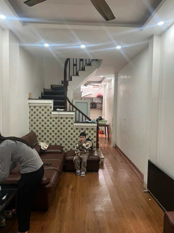 Bán nhà Bùi Xương Trạch, Thanh Xuân, gần phố ô tô tránh, 38m2, 8.35 tỷ(CTL)