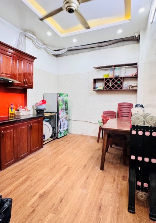 Bán nhà Bùi Xương Trạch, Thanh Xuân, gần phố ô tô tránh, 38m2, 8.35 tỷ(CTL)