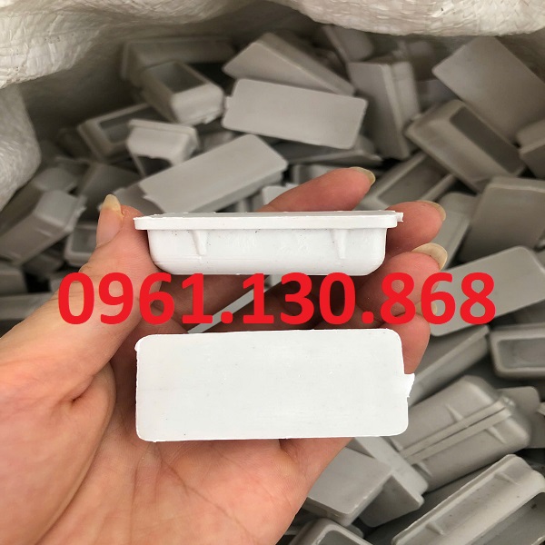 Chụp đầu ống thép 25x50mm – Bảo vệ & hoàn thiện đầu ống hộp