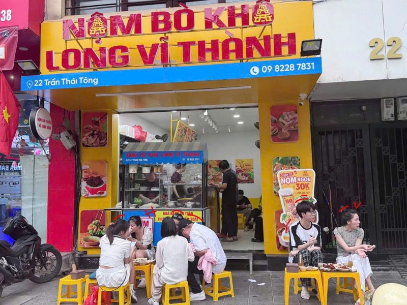 SANG NHƯỢNG CỬA HÀNG - VỊ TRÍ ĐẮC ĐỊA PHỐ TRẦN THÁI TÔNG, QUẬN CẦU GIẤY, HÀ NỘI