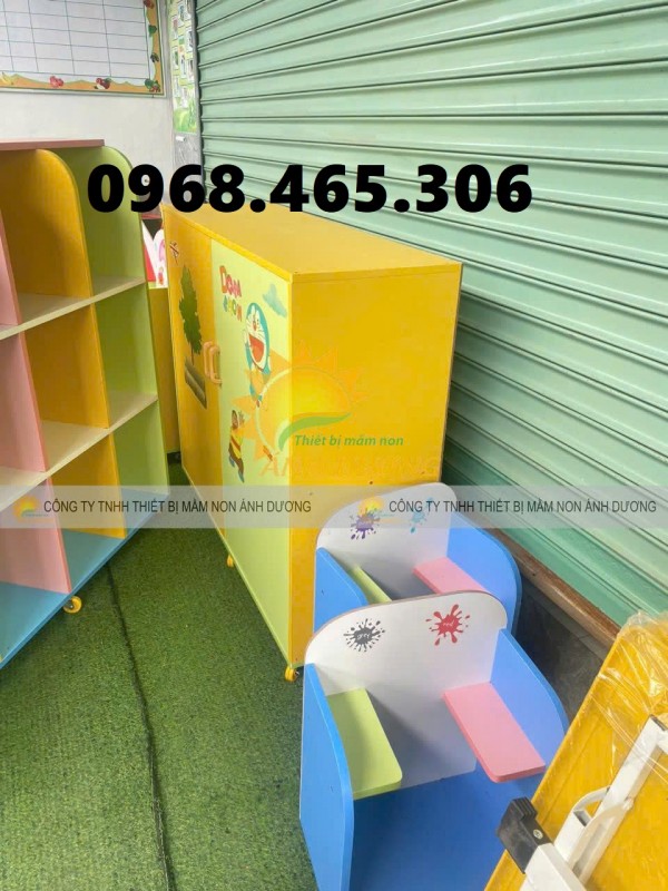 Kệ đựng cặp sách mầm non bằng gỗ MDF nhiều màu