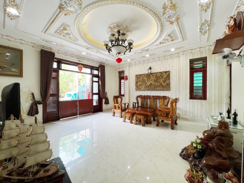 Bán biệt thự sân vườn, diện tích 480m2, ngang 12m, Giảm 11 tỷ, kinh doanh đa ngành, Hiệp Bình