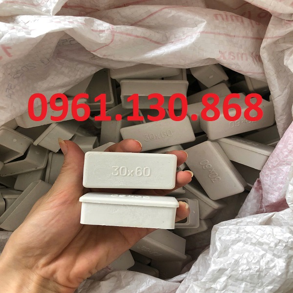 Chụp ngoài nhựa hộp sắt 30x60 bền đẹp, dễ lắp