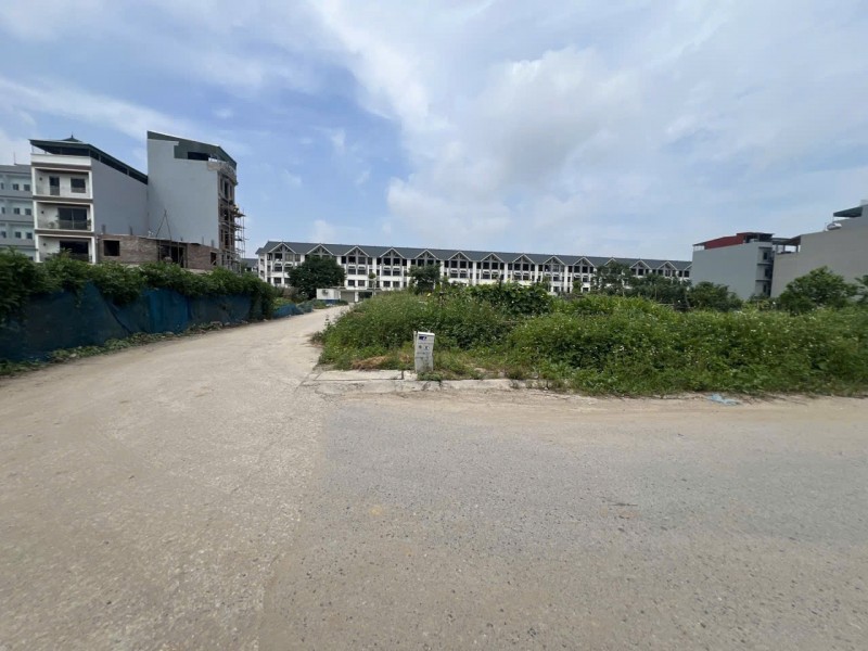 ĐẤT DỊCH VỤ THĂNG LONG 9 – LAI XÁ – HOÀI ĐỨC- LÔ GÓC 2 THOÁNG - VIEW HỒ- GIÁ ĐẦU TƯ