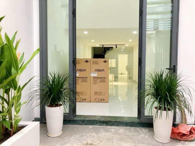 Bán nhà HXH Phùng Văn Cung, 4x16m, 1 trệt, 1 lửng, 2 lầu, ST, 8pn, 8wc, CT 40tr/th, 11.5 tỷ,TL