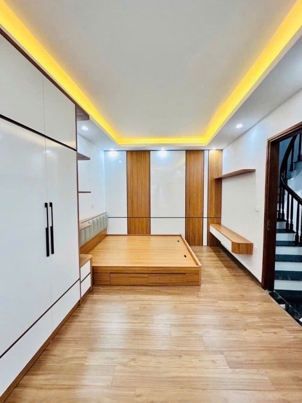 NHÀ ĐẸP YÊN HÒA – 31M² x 5 TẦNG – VÀI BƯỚC RA PHỐ – FULL NỘI THẤT -  8,4 TỶ
