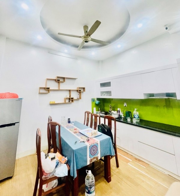 Bán nhà Tựu Liệt, Thanh Trì, Ô tô, gần phố, 42m2, 6.9  tỷ (CTL)