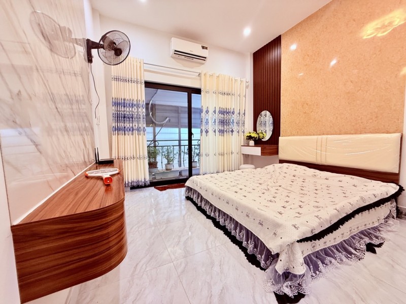 Bán nhà Tân Triều, Thanh Trì, Ô tô, lô góc, 30m2, 5.9 tỷ (CTL)