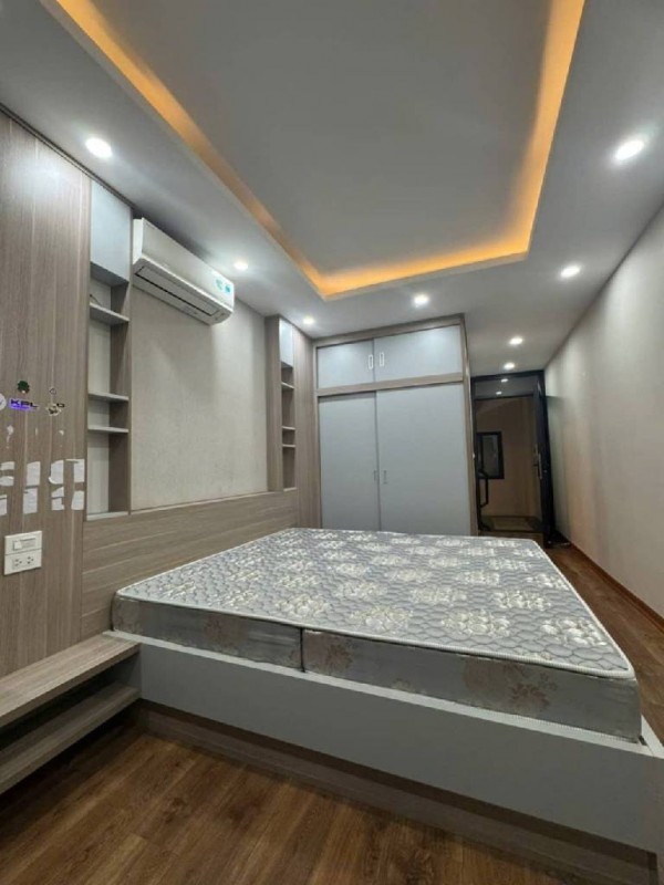 PHÂN LÔ Ô TÔ TRÁNH ĐỖ TRƯỚC CỬA - NHÀ MỚI ĐẸP DÂN XÂY - TẶNG FULL NỘI THẤT ĐẸP KHÁCH CHỈ CẦN XÁCH