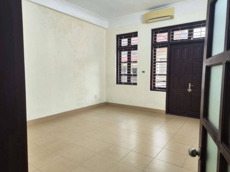 Cho thuê nhà Phố Bạch Mai, 4 tầng x 84m2, 2 mặt ngõ kinh doanh