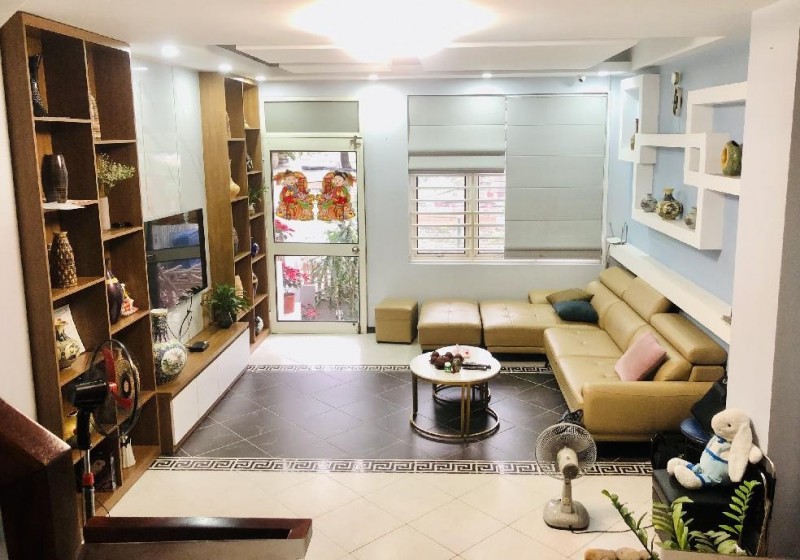 Bán nhà Nguyễn Hoàng - 74m2 -  ô tô tránh - vỉa hè - view hồ