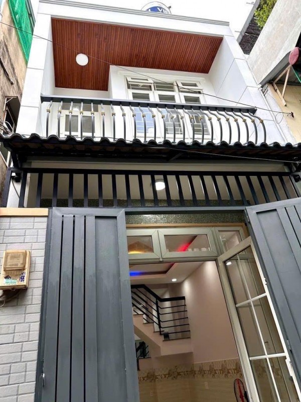 NHÀ ĐẸP BÌNH TÂN, GẦN LÊ VĂN QUỚI, HẺM XE HƠI THÔNG 4M, CHỈ 3,X TỶ