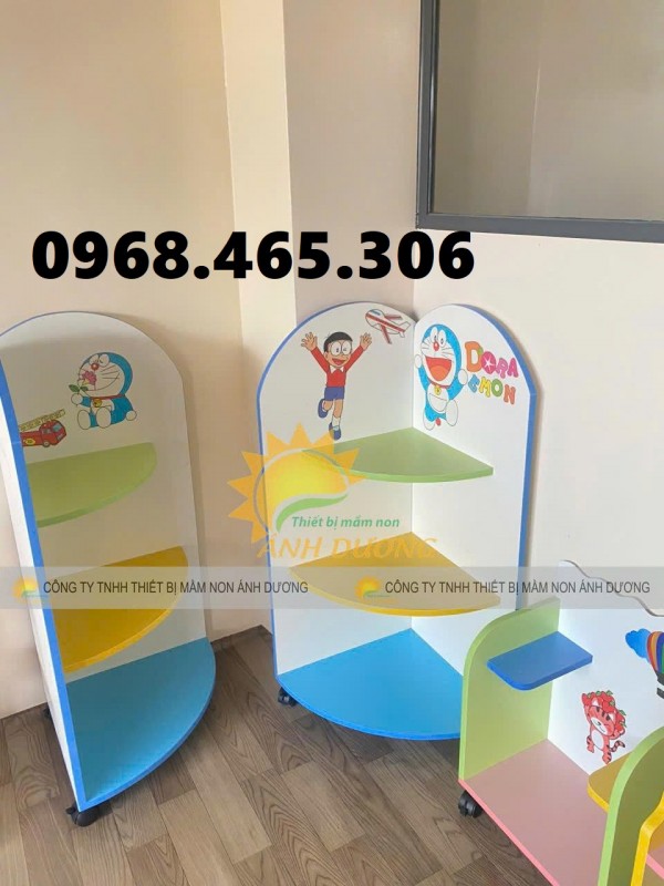 Kệ cá nhân mầm non, kệ góc mầm non bằng gỗ