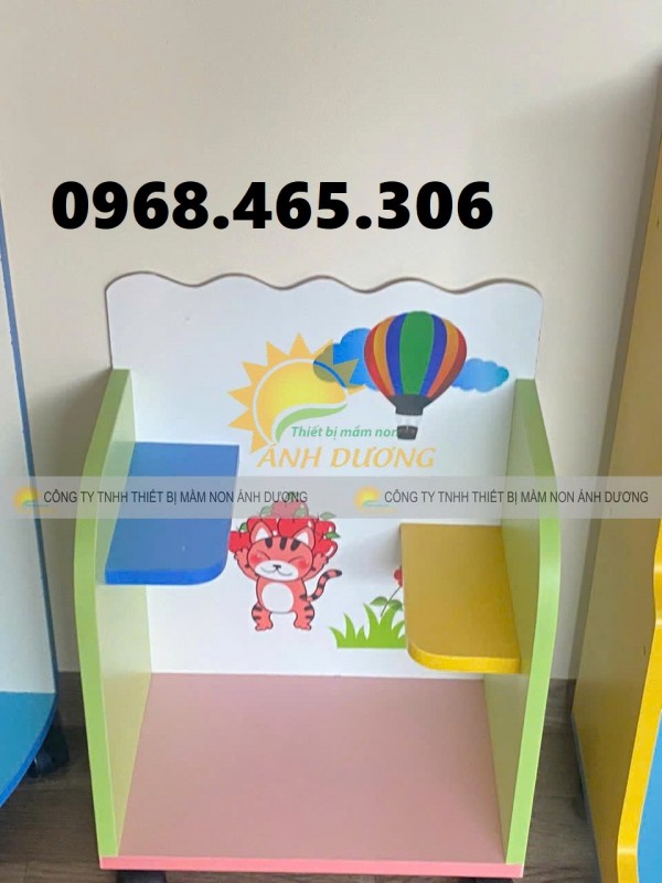 Kệ cá nhân mầm non, kệ góc mầm non bằng gỗ
