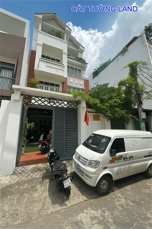 Bán Gấp! Biệt Thự ngay Chợ Tân Hương, Tân Phú – Giá Giảm 2 tỷ, cơ hội vàng cho khách mua thật sự