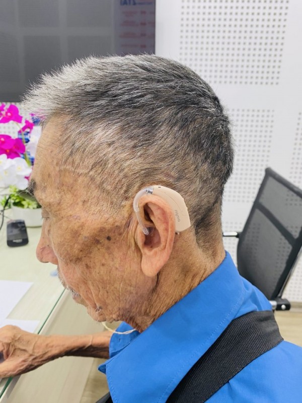 Máy Trợ thính- món quà của sự trân trọng cuộc sống