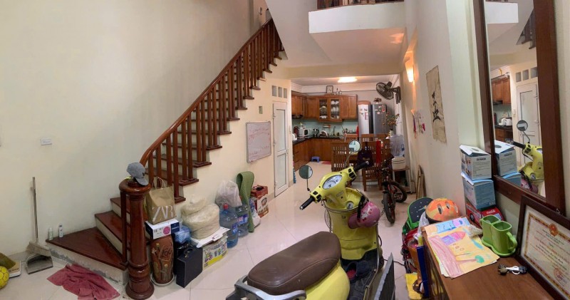 Cho thuê nhà  Vũ Tông Phan, 35m x 4 tầng, 3 phòng ngủ, 11triệu/ th