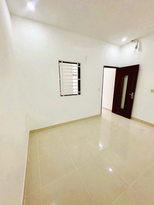 Nh.à Nguyễn Thị Tần – Q8 – 1T2L BTCT – Hẻm 10m KD đỉnh – hơn 8T