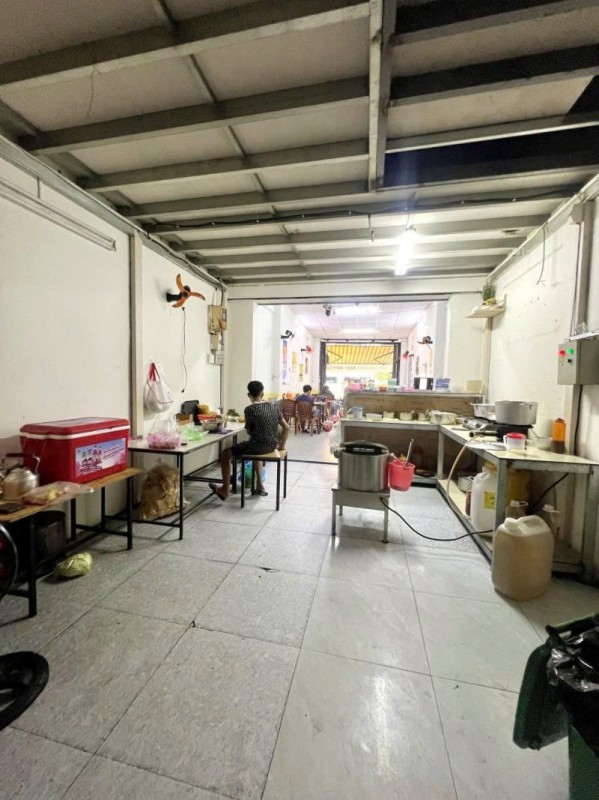 Bán nhà Mặt tiền Bờ Bao Tân Thắng, ngay Aeon Tân Phú, 4x30m, 2 Tầng cũ, 25,9 tỷ