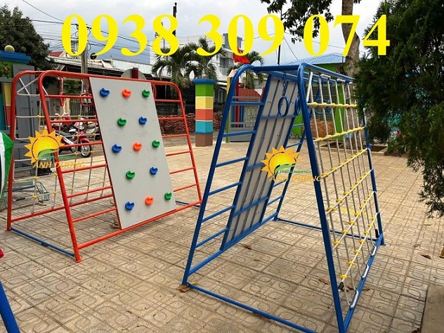 Thang leo gỗ mầm non, thang leo sắt vận động cho trẻ giá rẻ