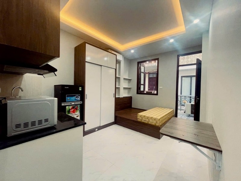 Bán căn CCMN 60m, 10 phòng khép kín full đồ, thang máy êm ru, dòng tiền ổn định, vài bước ra phố,