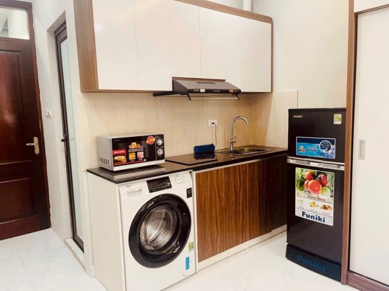 Bán căn CCMN 60m, 10 phòng khép kín full đồ, thang máy êm ru, dòng tiền ổn định, vài bước ra phố,