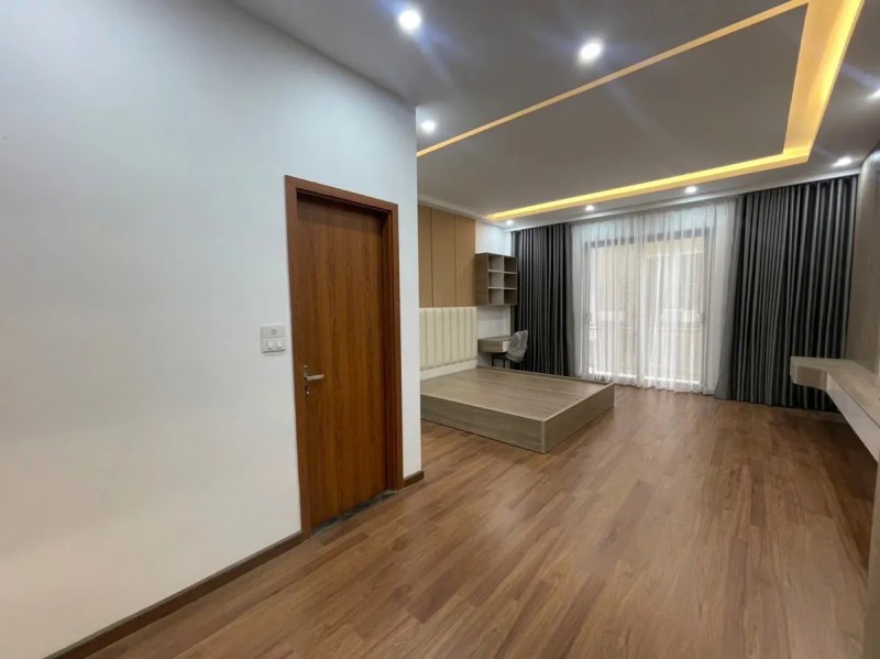 BÁN NHANH NHÀ PHỐ HOÀNG NHƯ TIẾP 50M2 6T THANG MÁY, Ô TÔ CẠNH NHÀ - NHỈNH 13 TỶ