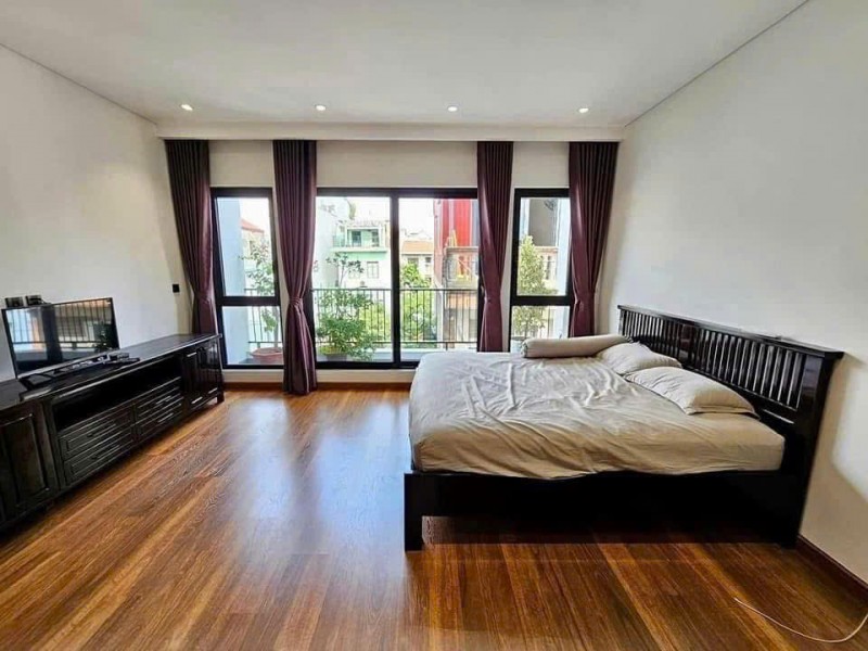 Bán nhà 5 tầng phố Kim Mã, Ba Đình, ngõ kinh doanh, 37m, mặt tiền gần 5m, 9.15 tỷ.