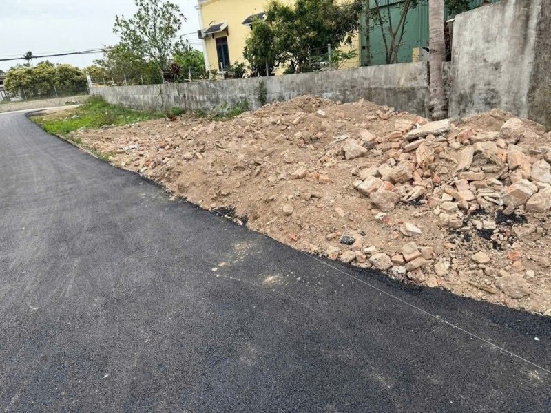 9xx tr 88.9m2 Kính Trực Tân Phong Zalo 0567222555