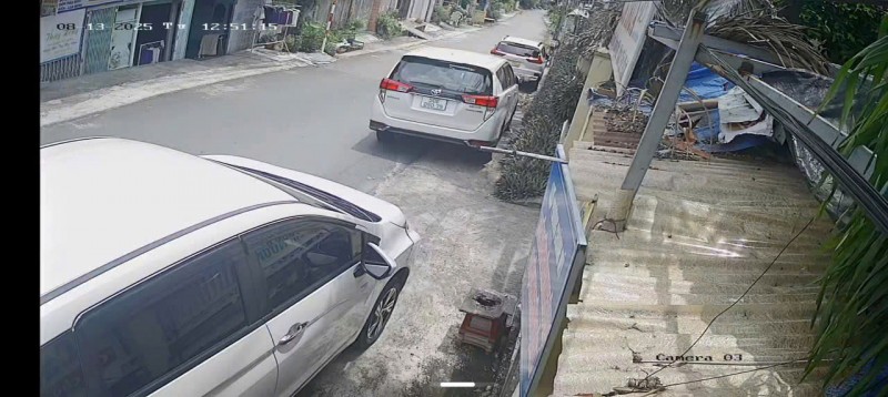 Do bận công việc nên mình cần sang quán cơm cafe võng