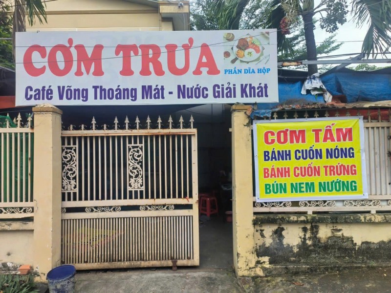 Do bận công việc nên mình cần sang quán cơm cafe võng