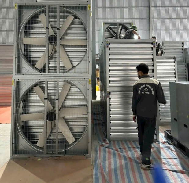 Quạt hút công nghiệp vuông trực tiếp