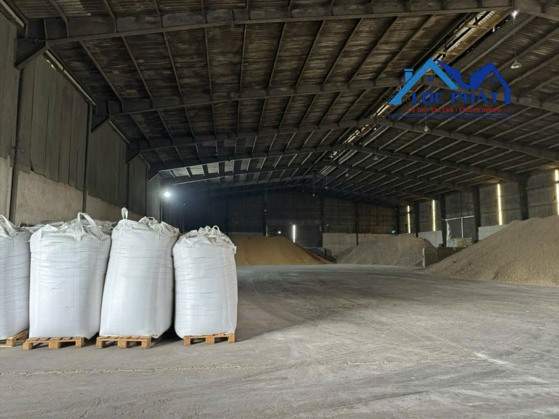 Cho thuê xưởng sản xuất cám 3600m2 huyện trảng Bom, Đồng Nai 216tr