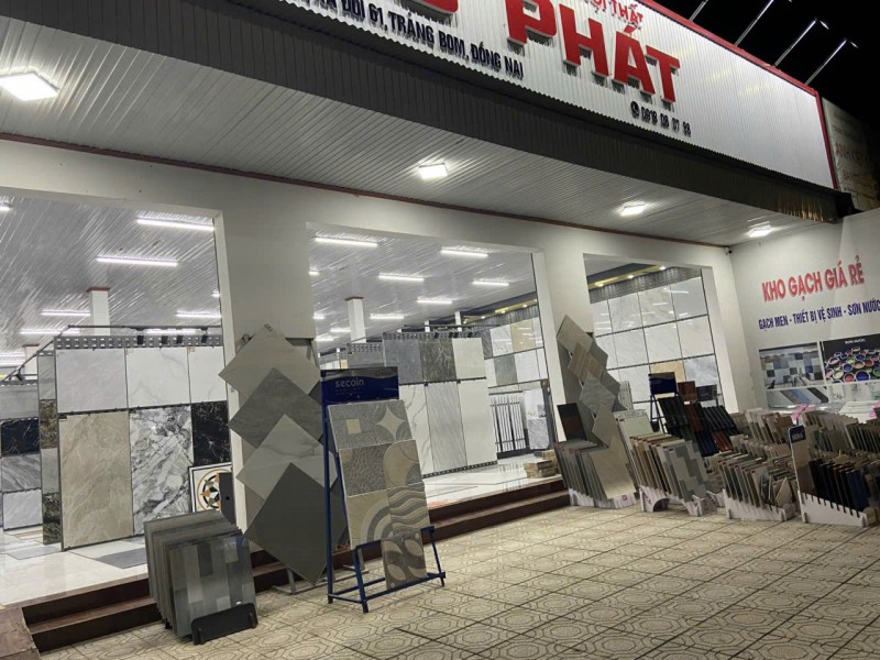 BÁN SHOWROOM NỘI THẤT góc 2 Mặt Tiền đường Trảng Bom- Đồi 61, ngay KCN Bàu Xéo