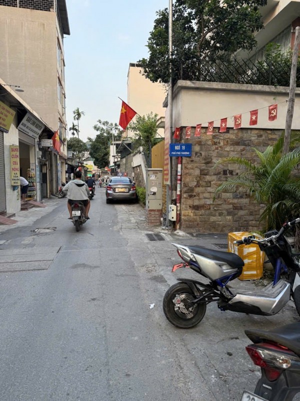 (Hiếm) Thửa đất đẹp Phú Thượng -  ngõ thông - oto qua nhà - 15m ra mặt phố - 64m2 giá nhỉnh 12 tỷ