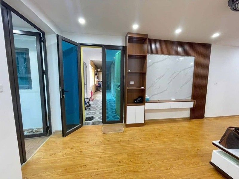 NHÀ TT TRUNG TÂM CẦU GIẤY-3 NGỦ-FULL NỘ THẤT-2 THOÁNG TRƯỚC SAU_ TẦNG 4-40.8/80M2- 4,35 TỶ.