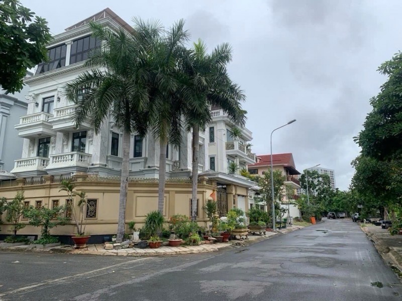 LÔ ĐẤT 180M2 NGANG 10M  NỞ  HẬU, VIEW  SÔNG, KHU  BIỆT  THỰ VIP Q2, CẠNH LAKE  VIEW NOVALAND