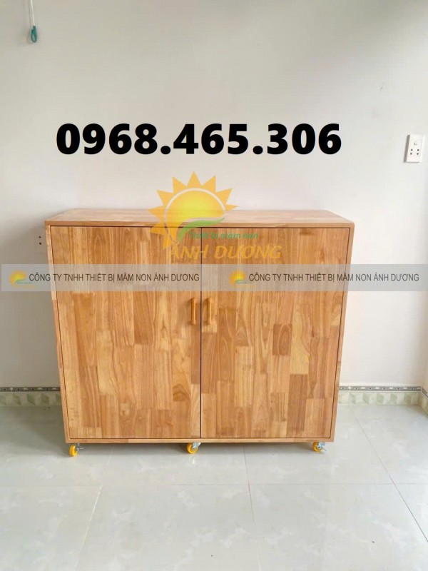 Kệ nhà trẻ, kệ gỗ cao su mầm non, kệ 3 tầng mầm non