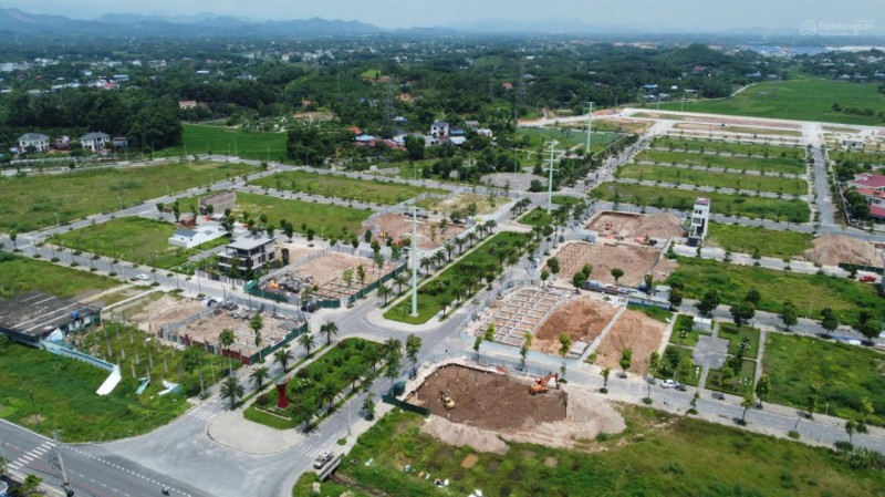 Bán đất nền KĐT Cầu Trúc Sông Công, DC02 - 53, 108.75m2 đối diện 3 tòa nhà ở xã hội, giá chỉ 1.9 tỷ