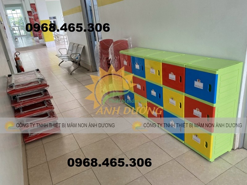 Tủ đựng cặp mầm non, tủ nhựa đựng cặp trẻ em