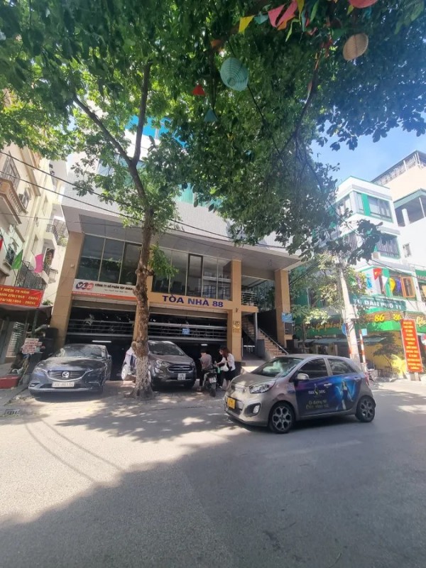 LÔ 2 MT + SỔ NỞ HẬU! Bán nhà phố 