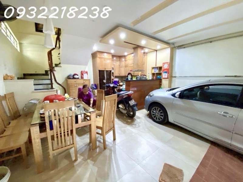 Nhà 5 tầng, gara ô tô, kinh doanh, lô góc