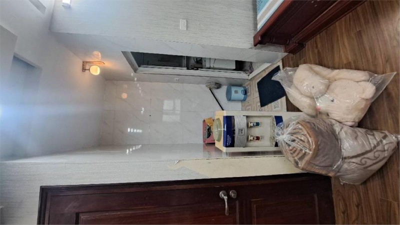 Cổ Nhuế 38m2, nhà 5 tầng đẹp, gần Phạm Văn Đồng, dân trí cao