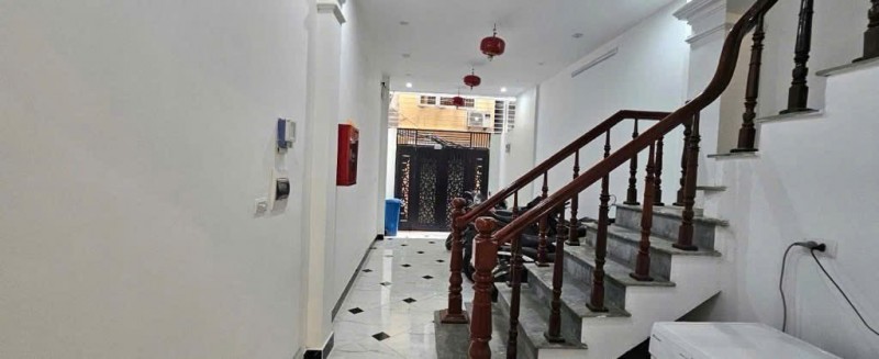 MẶT NGÕ QUẬN ỦY CẦU GIẤY – GẦN PHỐ - CHO THUÊ DÒNG TIỀN ỔN ĐỊNH _ 5 tầng - 46m2_13 Tỷ.