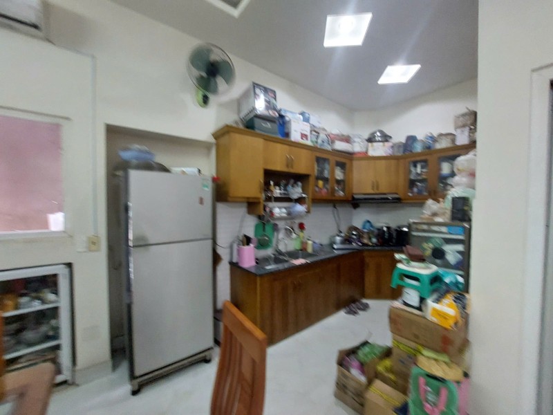 Bán nhà Quận 9, Tăng Nhơn Phú A, đường 339: 80m2, 3 tầng, 4PN, SH, 7.39 tỷ.