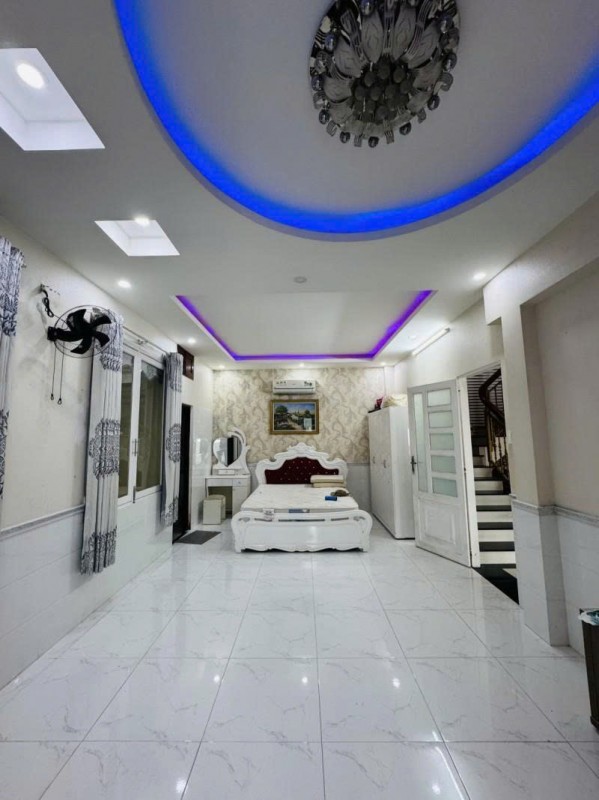 Bán nhà 2 MT hẻm 8m Nguyễn Văn Săng - Tân Sơn Nhì, 15x8,2m 4 tầng - 6PN, 11,9 tỷ.