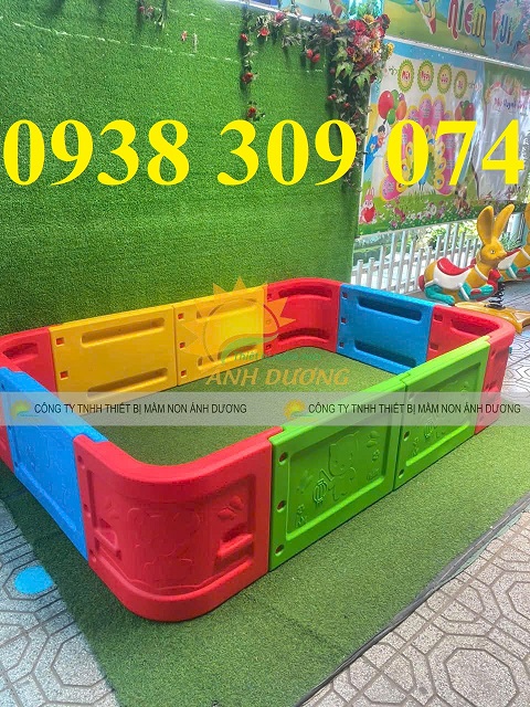 Nhà banh nhựa hình vuông mầm non, nhà banh cầu trượt trẻ em