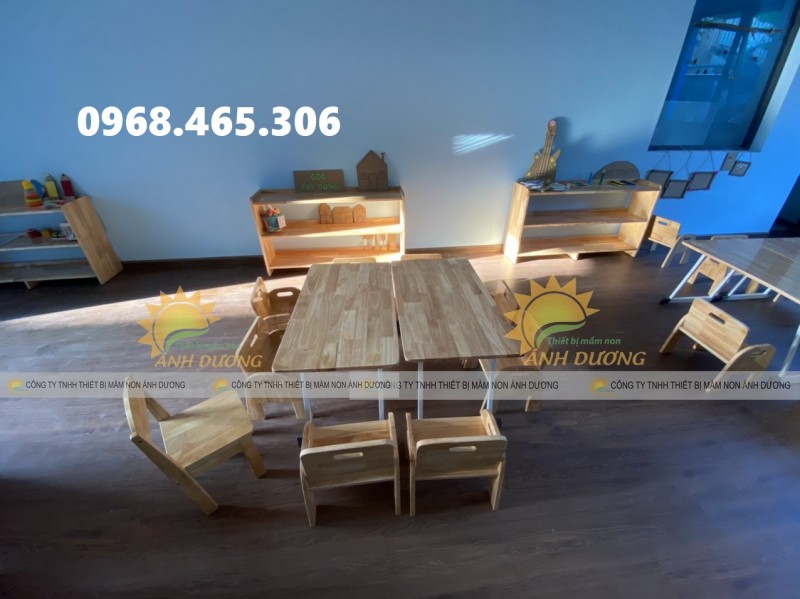 Bàn gỗ gập chân mầm non, bàn gỗ ghế gỗ mầm non