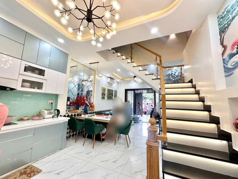 Bán nhà ngõ Dương Đình Hội, Q9, TP HCM, DT 70m2, 4 tầng, 4PN, sổ hồng, giá 6.75  tỷ.